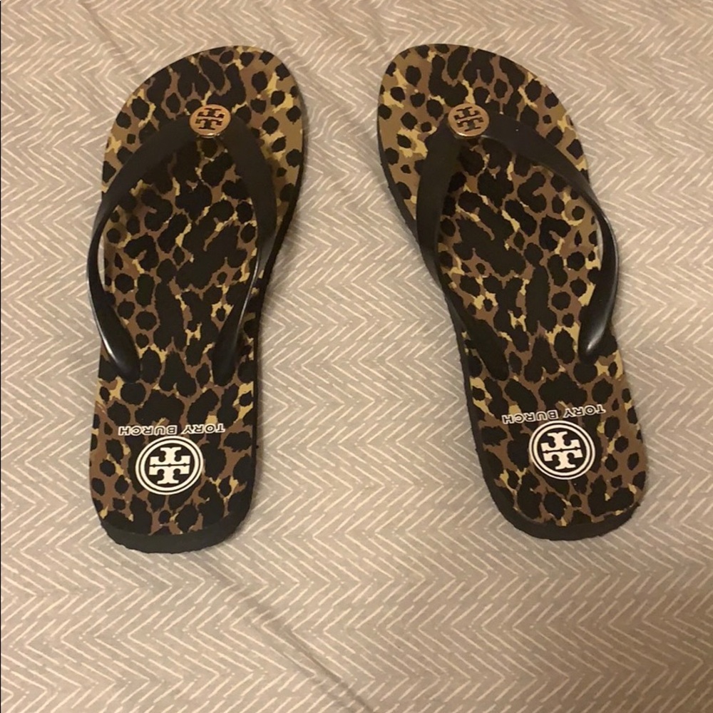 tory burch cheetah flip flops